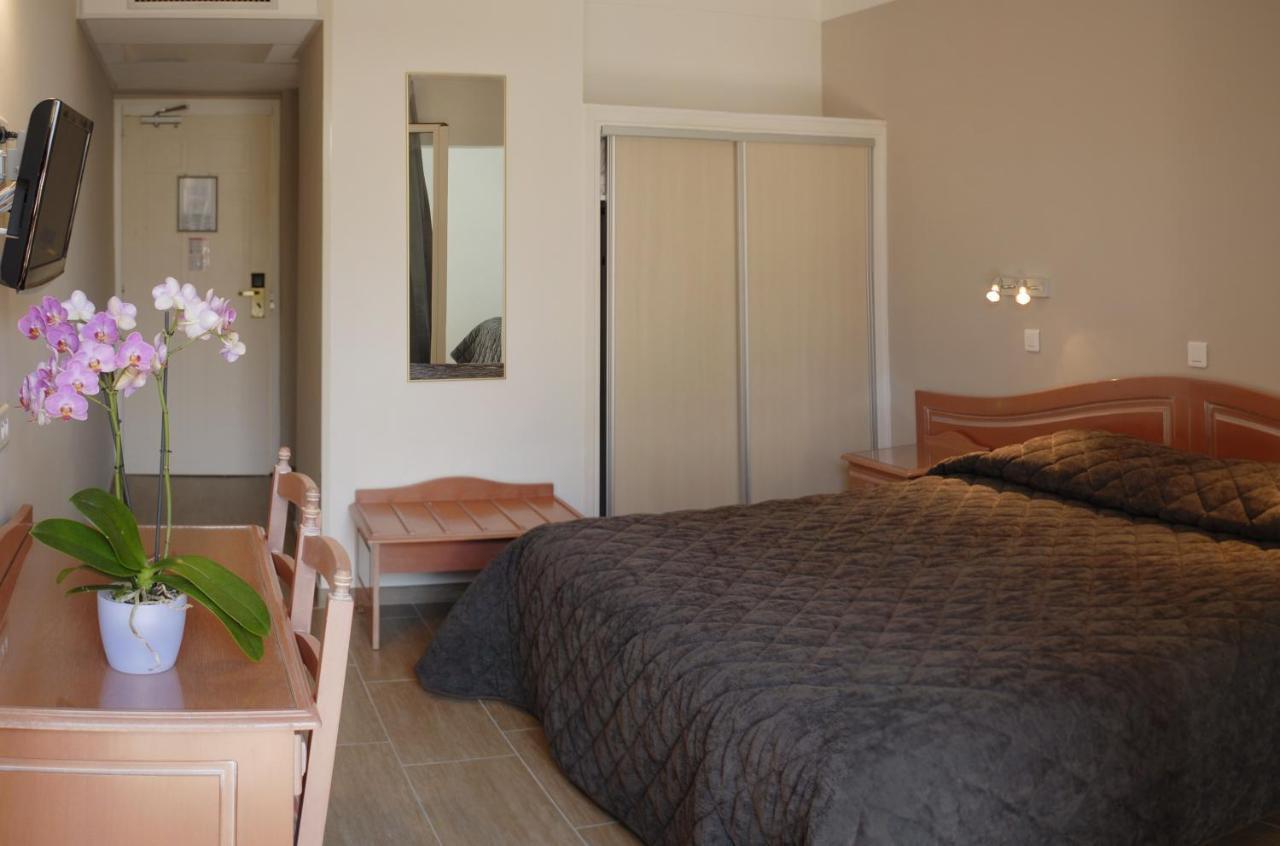 Hotel Les Eucalyptus Porto Pollo Exteriör bild