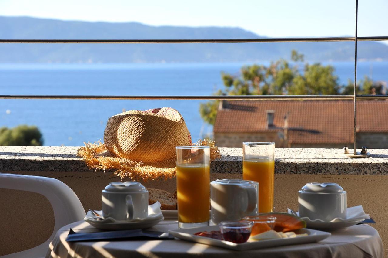 Hotel Les Eucalyptus Porto Pollo Exteriör bild