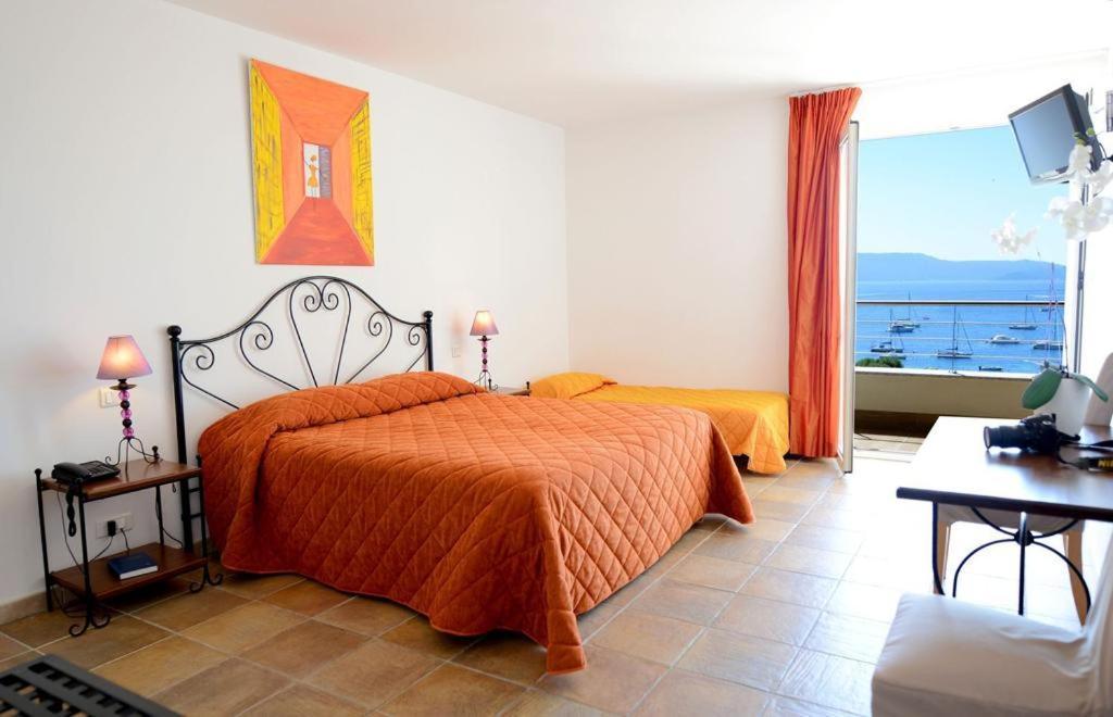Hotel Les Eucalyptus Porto Pollo Exteriör bild