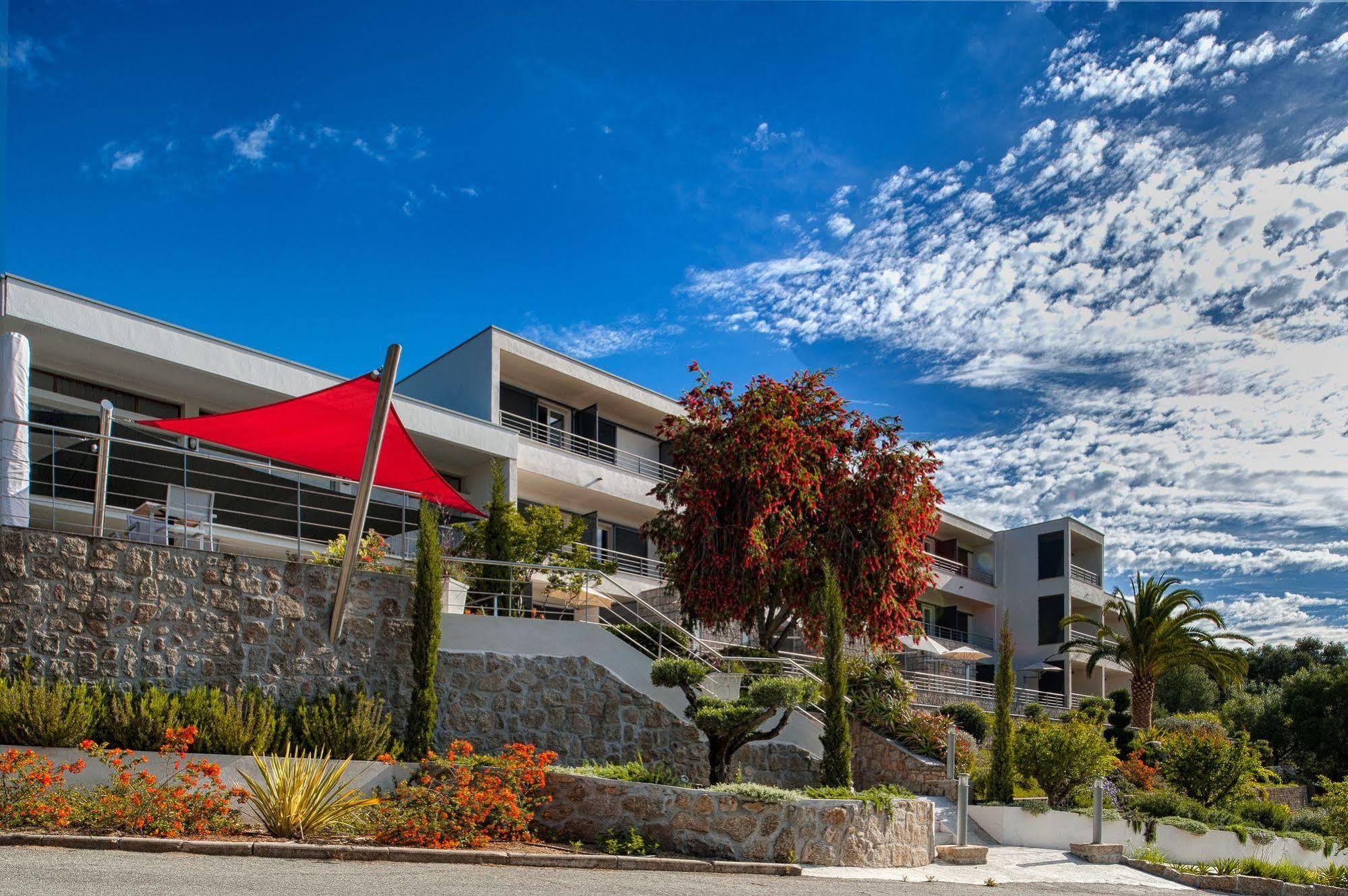 Hotel Les Eucalyptus Porto Pollo Exteriör bild