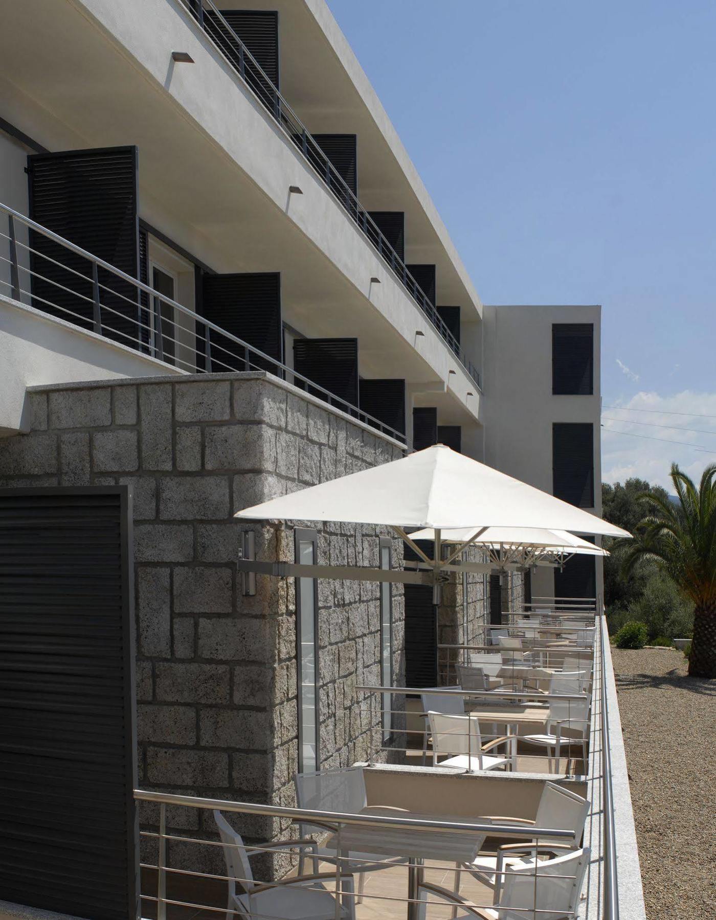 Hotel Les Eucalyptus Porto Pollo Exteriör bild