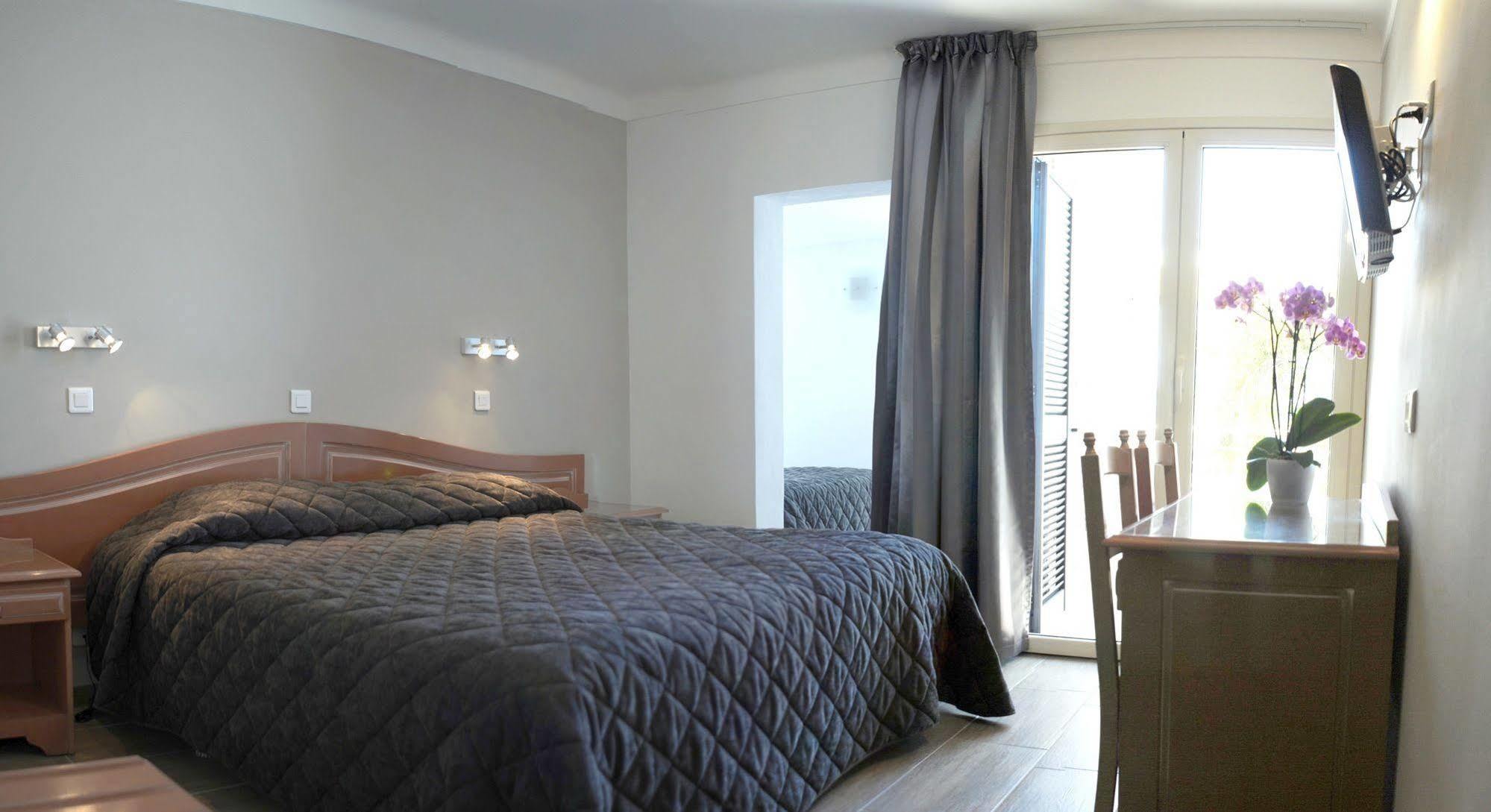 Hotel Les Eucalyptus Porto Pollo Exteriör bild